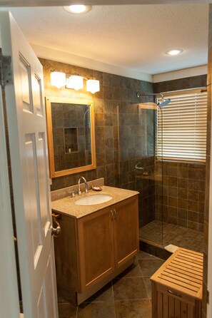 Premium Room, 1 King Bed, Balcony, Ocean View | Bathroom | Shower, designer toiletries, towels - Arawak Beach Inn (Island Harbour)