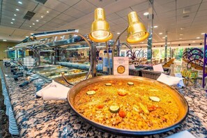 Frühstück, Mittagessen und Abendessen
