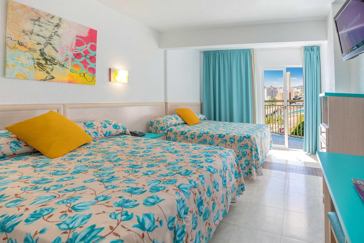 객실 내 금고, 책상, 유아용 침대, 무료 WiFi