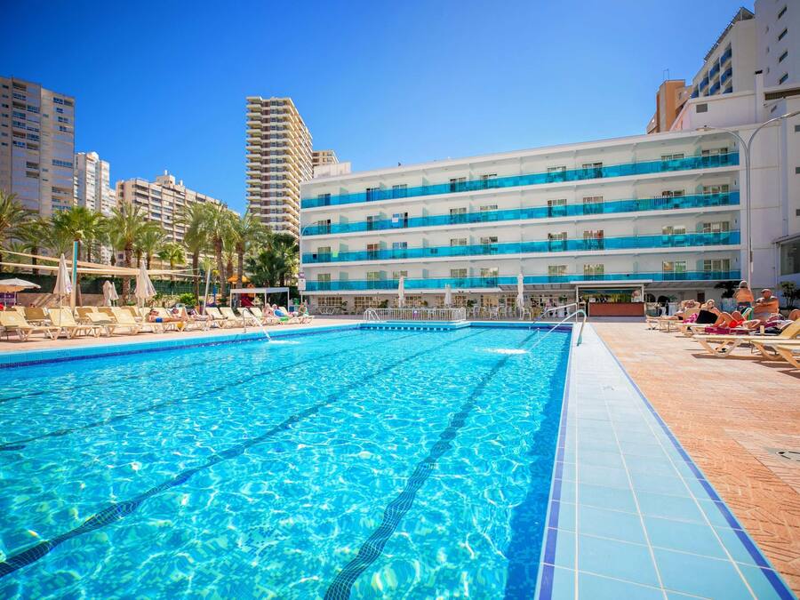 Outdoor pool, sun loungers