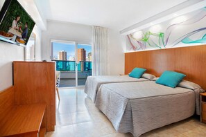 In-room safe, desk, free WiFi, bed sheets - Hotel Servigroup Castilla (Benidorm)