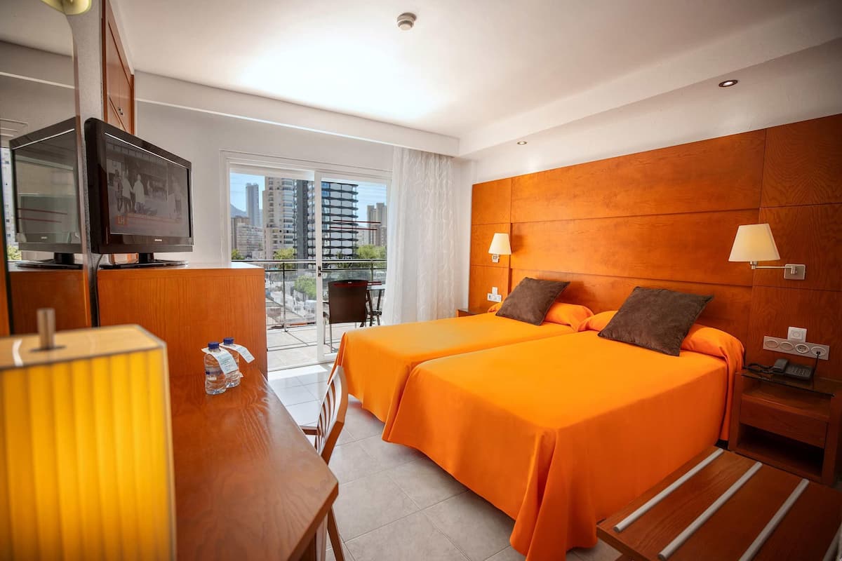 In-room safe, desk, free WiFi, bed sheets