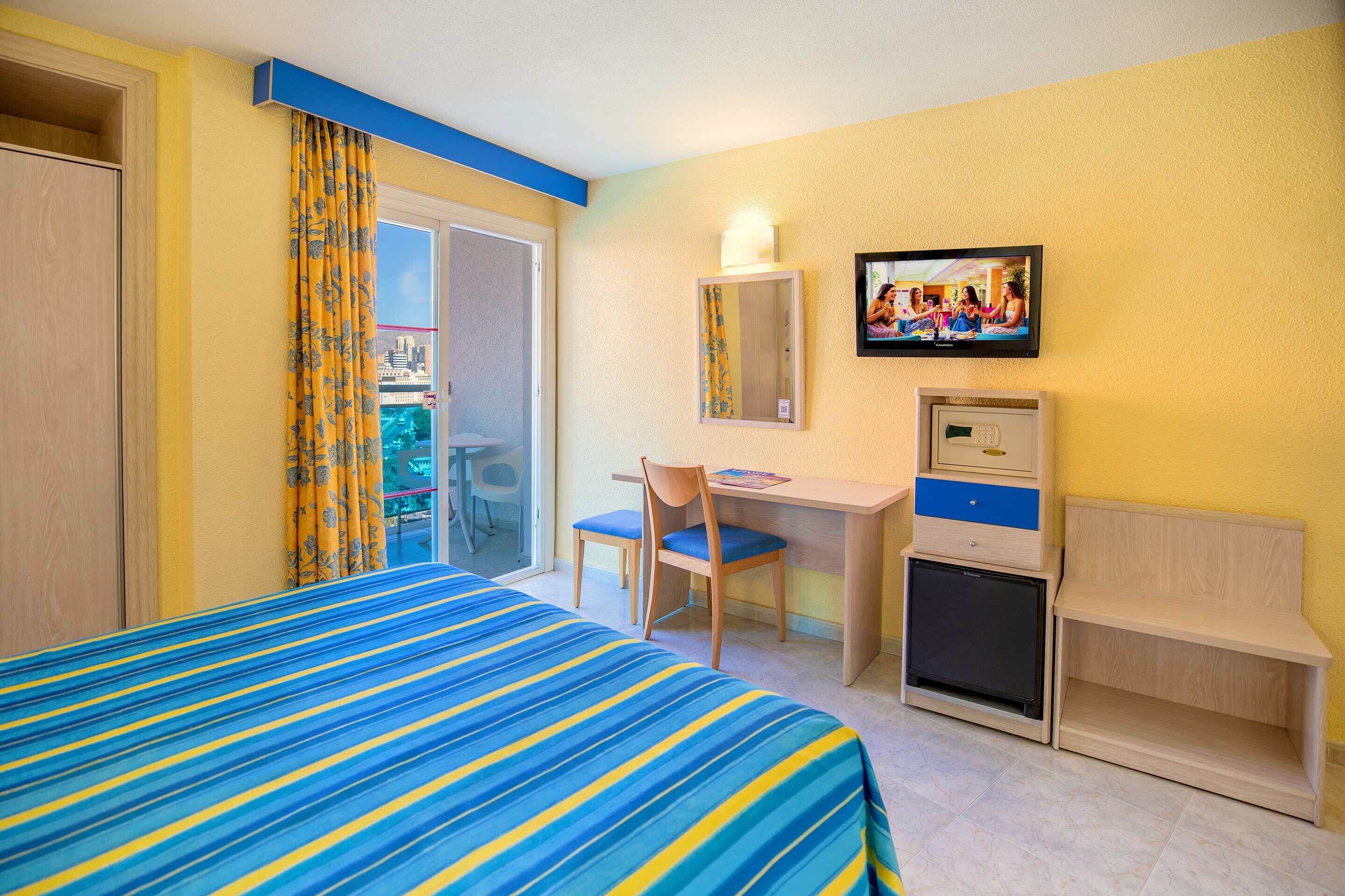 1 bedroom, in-room safe, desk, soundproofing