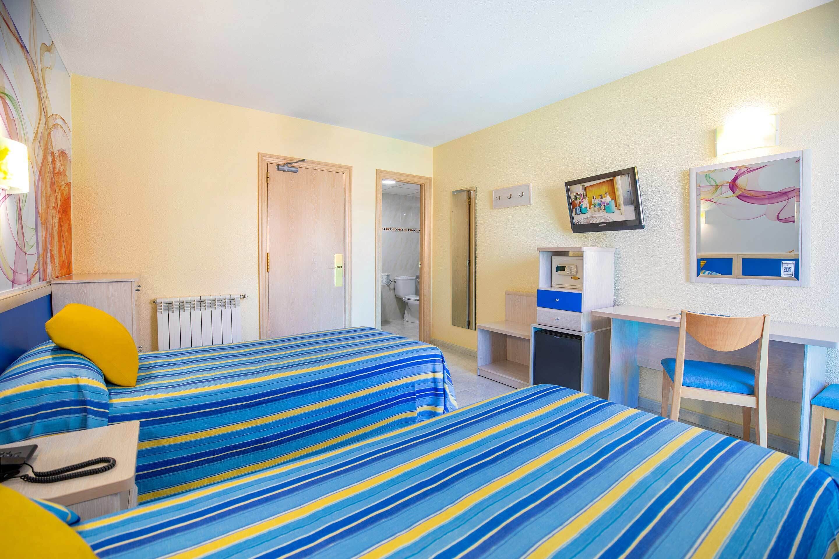 1 bedroom, in-room safe, desk, soundproofing