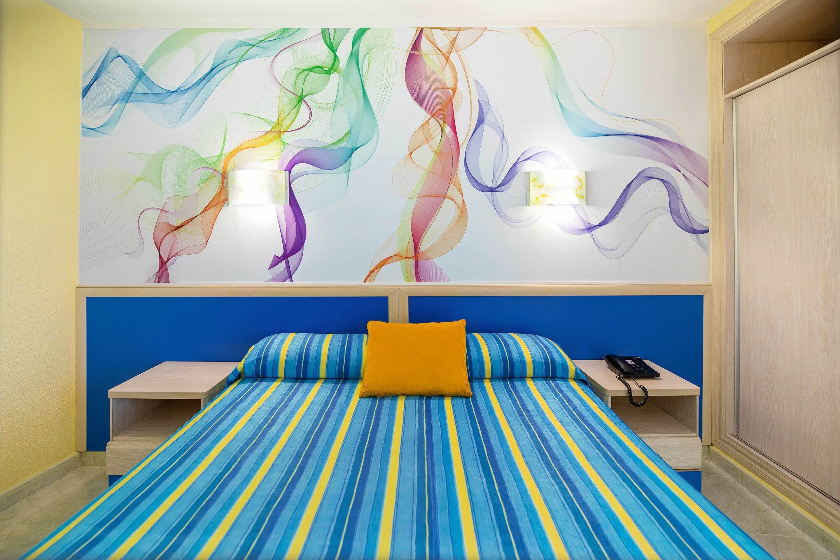 1 bedroom, in-room safe, desk, soundproofing