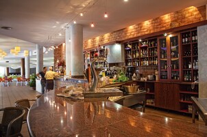 Bar (en el alojamiento)