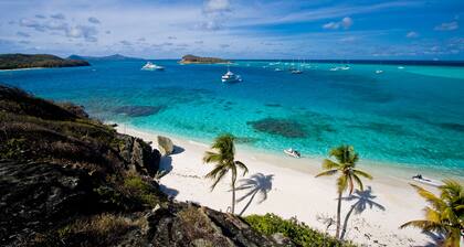 Tamarind Beach Hotel & Yacht Club