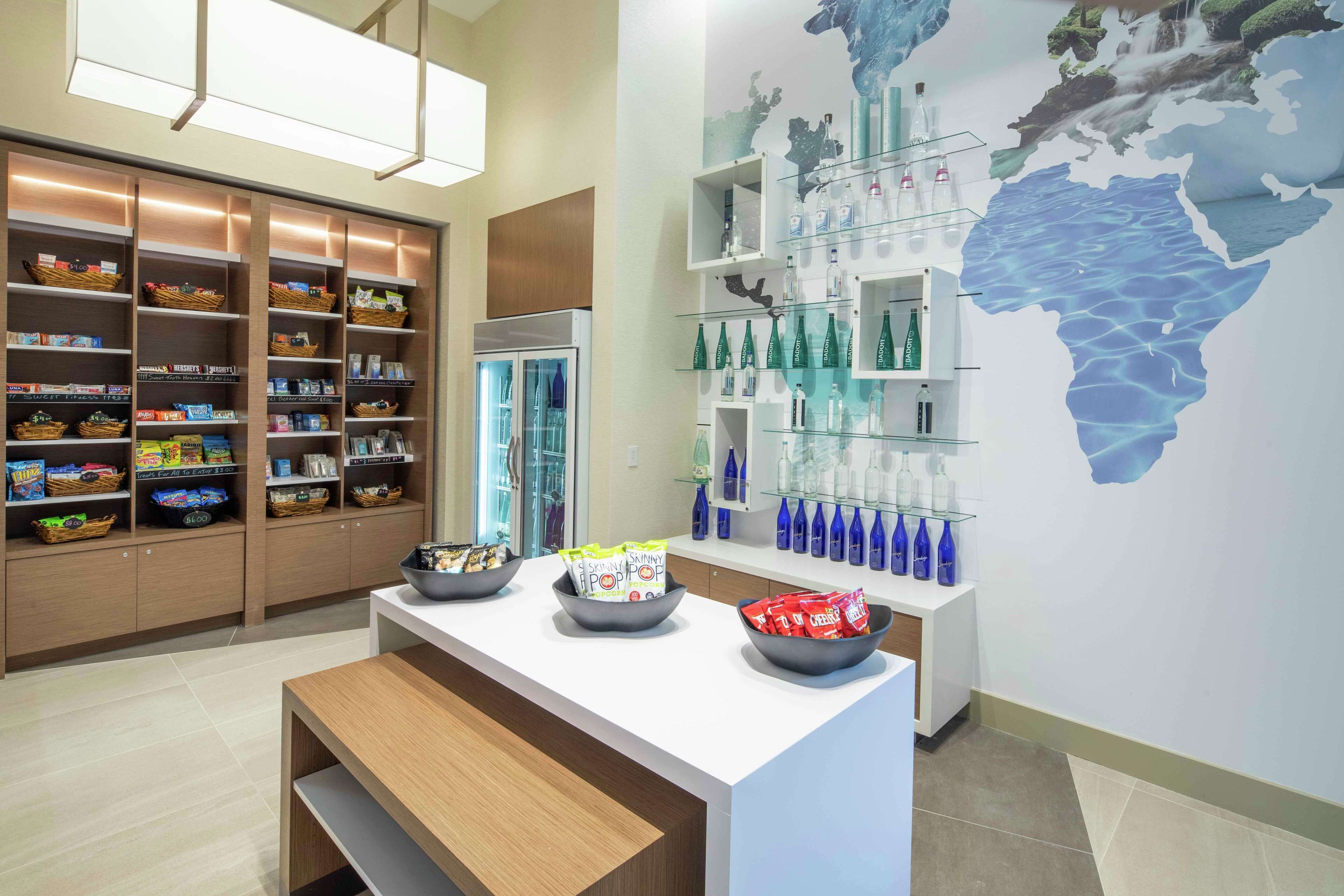 breakfast, lunch and dinner served