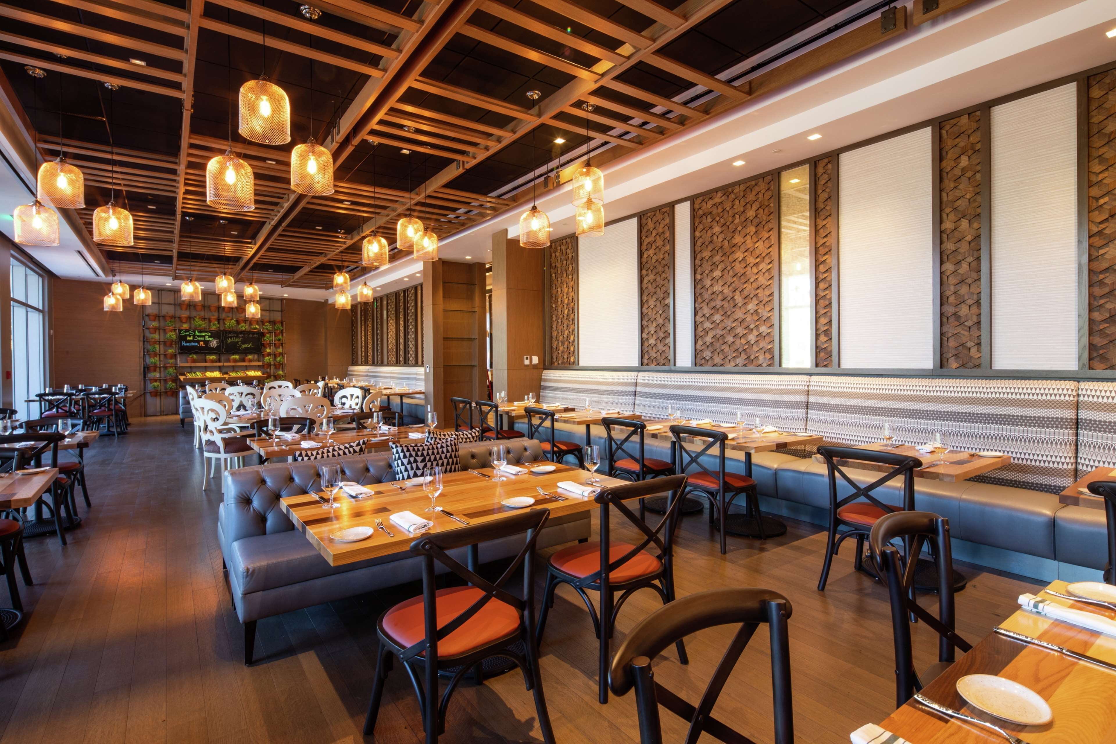 Breakfast, lunch and dinner served