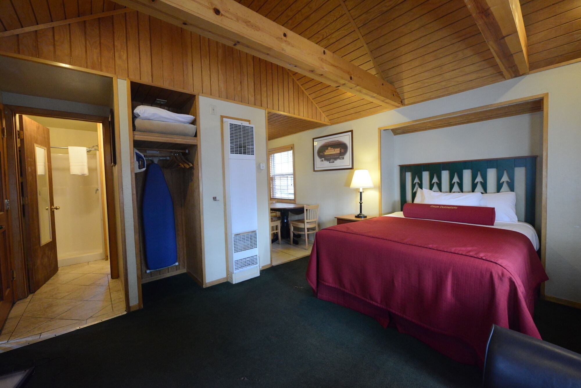 studio cabin with kitchen | 1 bedroom, bed sheets, alarm clocks