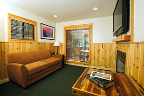 Studio Cabin with Kitchen | Bed sheets, alarm clocks - Zephyr Cove Resort (Zephyr Cove)