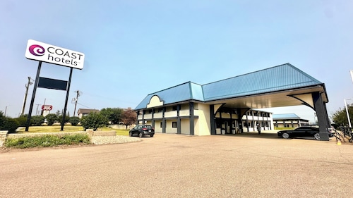 Coast Red Deer Hotel