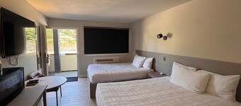 Coast Red Deer Hotel