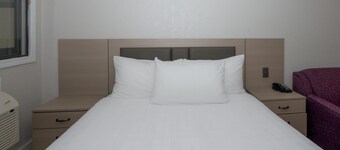 Coast Red Deer Hotel