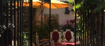 Villa Rosa Inn
