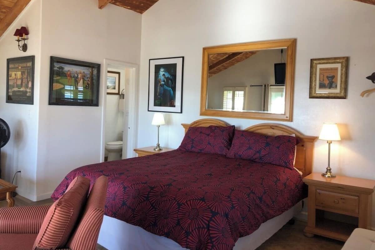 Habitación, 1 cama King size, vista al océano | Sábanas de algodón egipcio y ropa de cama de alta calidad