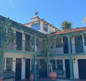 Exterior - Ala Mar by the Sea (Santa Barbara)