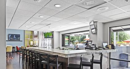 Holiday Inn St. Petersburg West by IHG