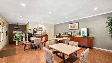 Free continental breakfast