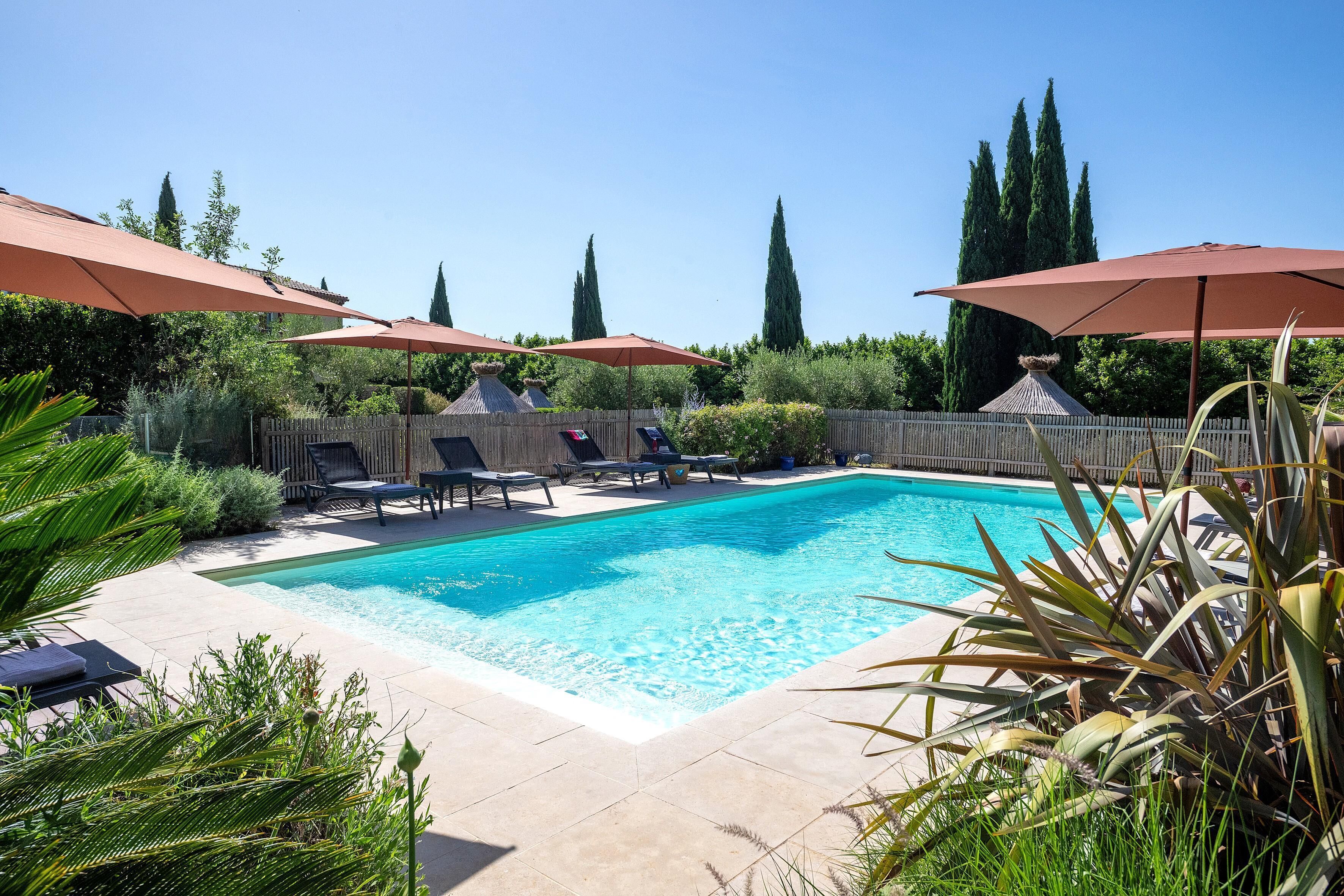 Seasonal outdoor pool, pool umbrellas, sun loungers