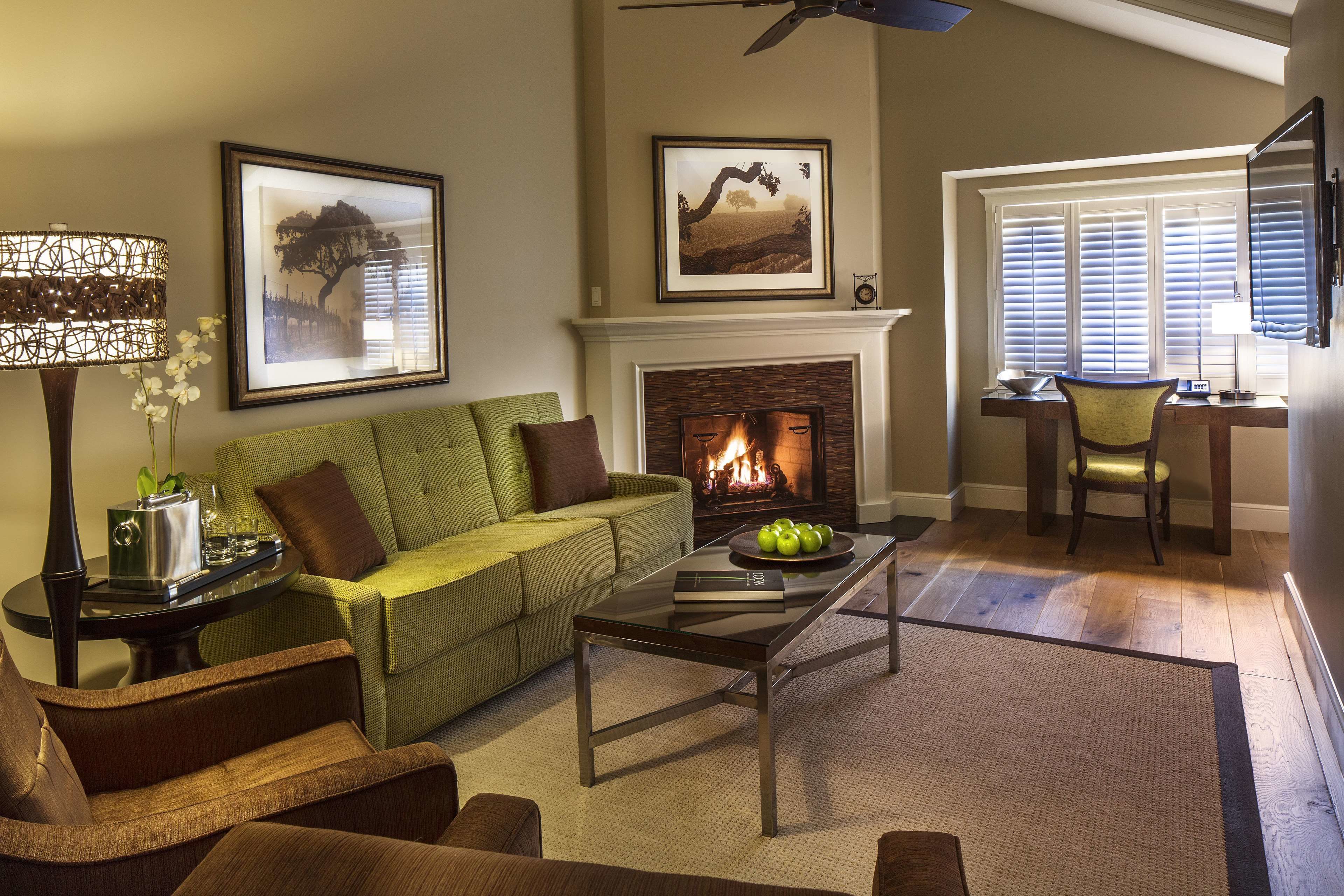 suite (boone) | premium bedding, down duvets, pillow-top beds, minibar