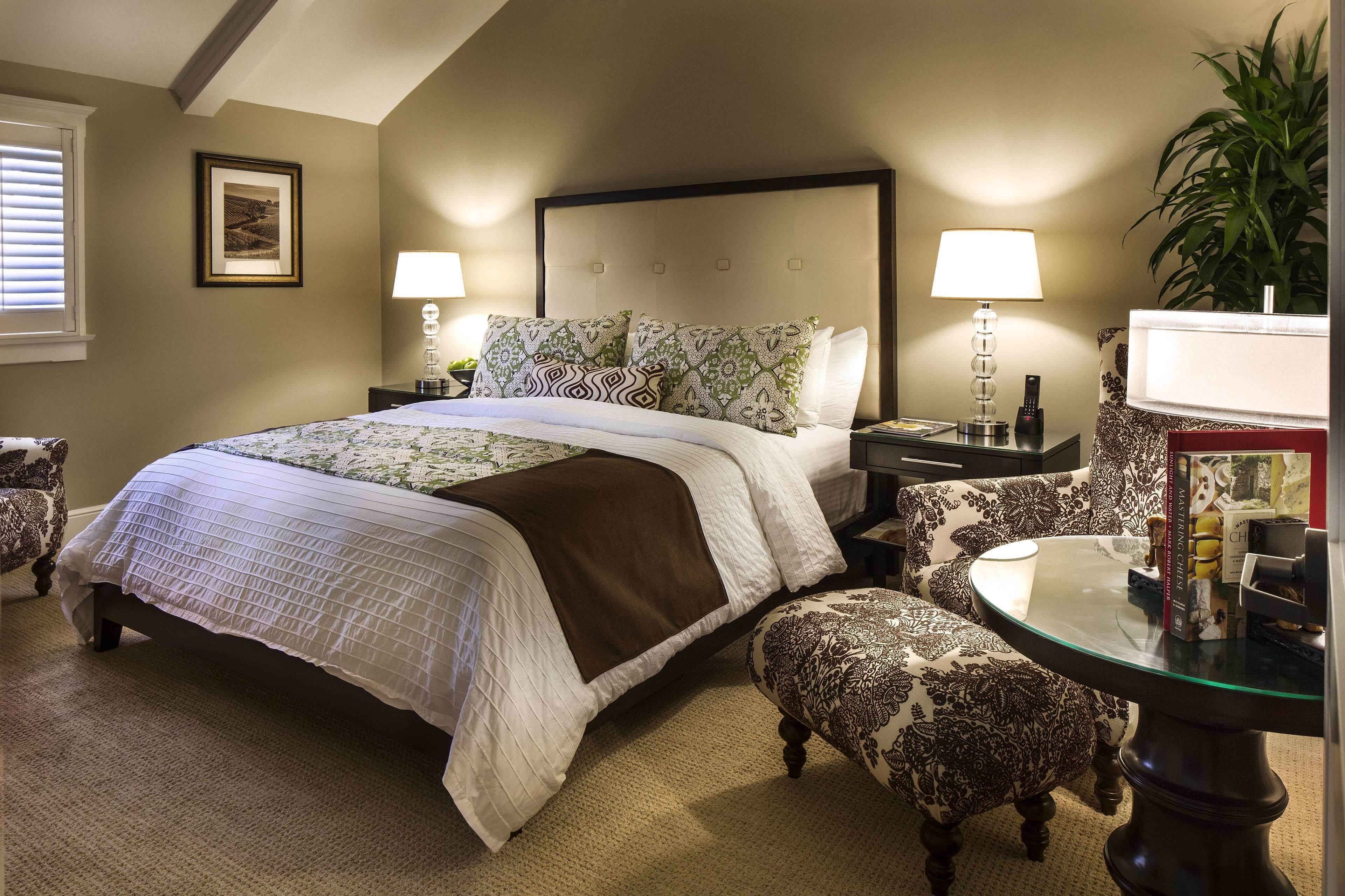 suite (boone) | bathroom | shower, designer toiletries, hair dryer, bathrobes