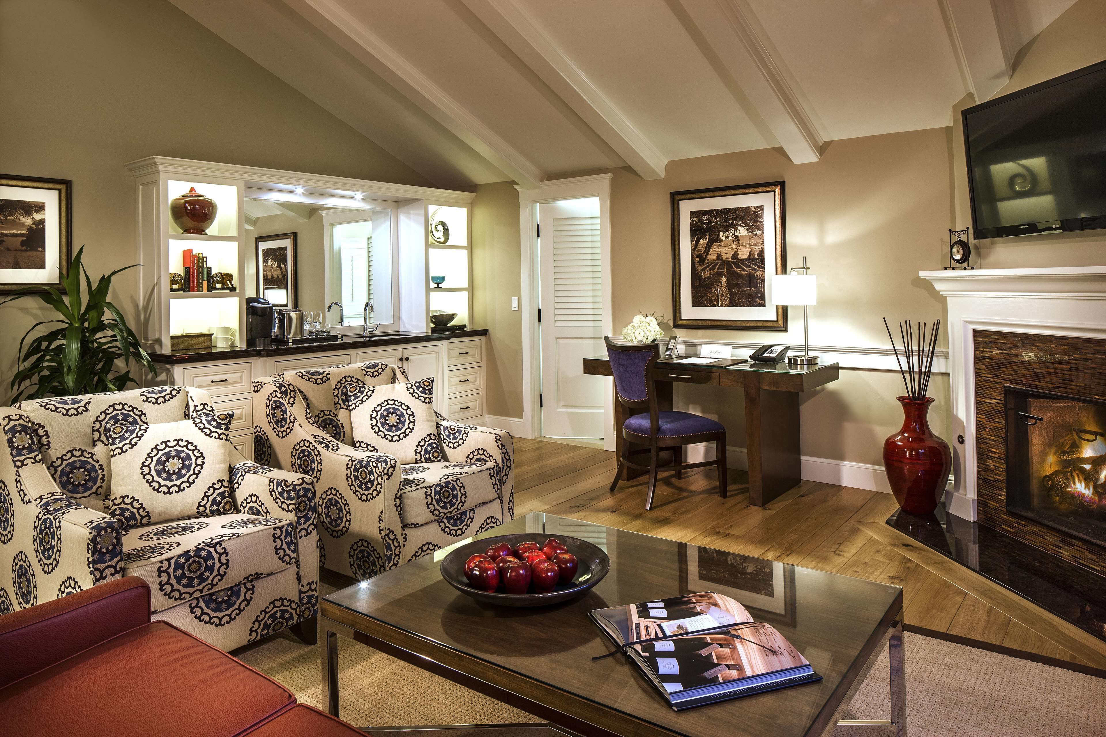 suite (crockett) | premium bedding, down duvets, pillow-top beds, minibar