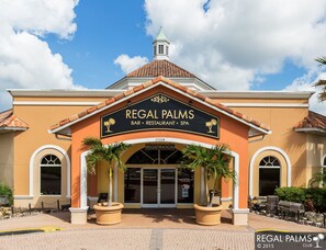 Front of property - Regal Palms Resort and Spa (Davenport)