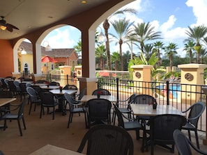 Breakfast area - Regal Palms Resort and Spa (Davenport)