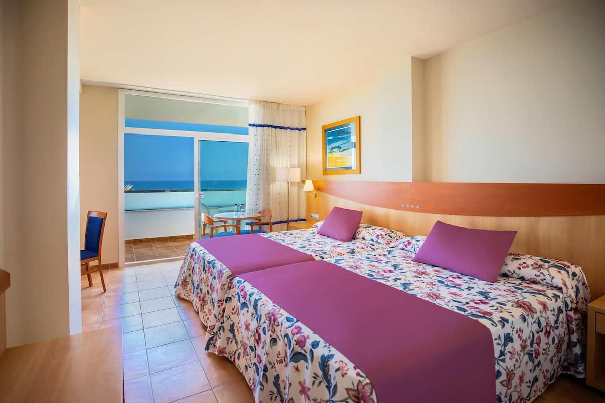 In-room safe, desk, cots/infant beds, free WiFi