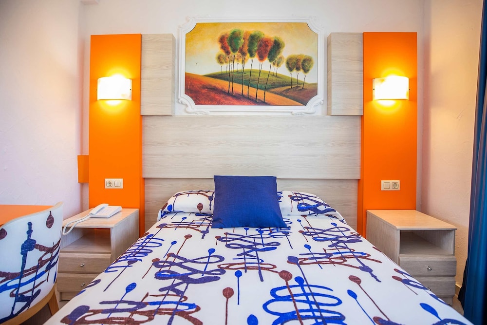 Hotel Servigroup Orange by null