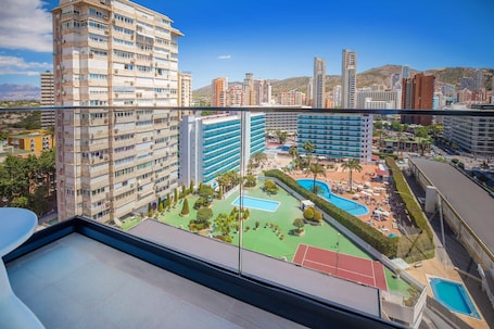 Jardines del alojamiento. Hotel Servigroup Orange