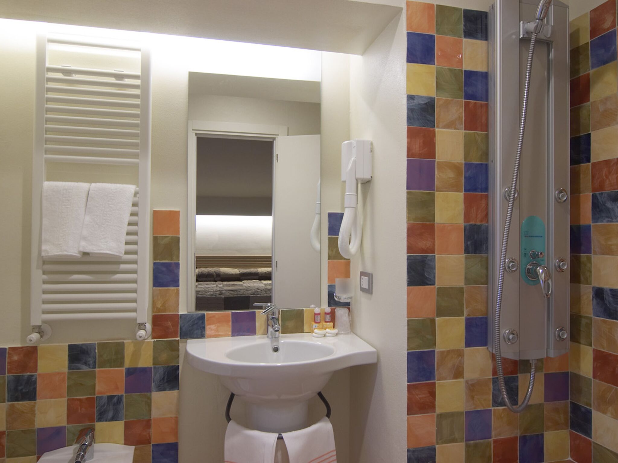 shower, free toiletries, hair dryer, bidet