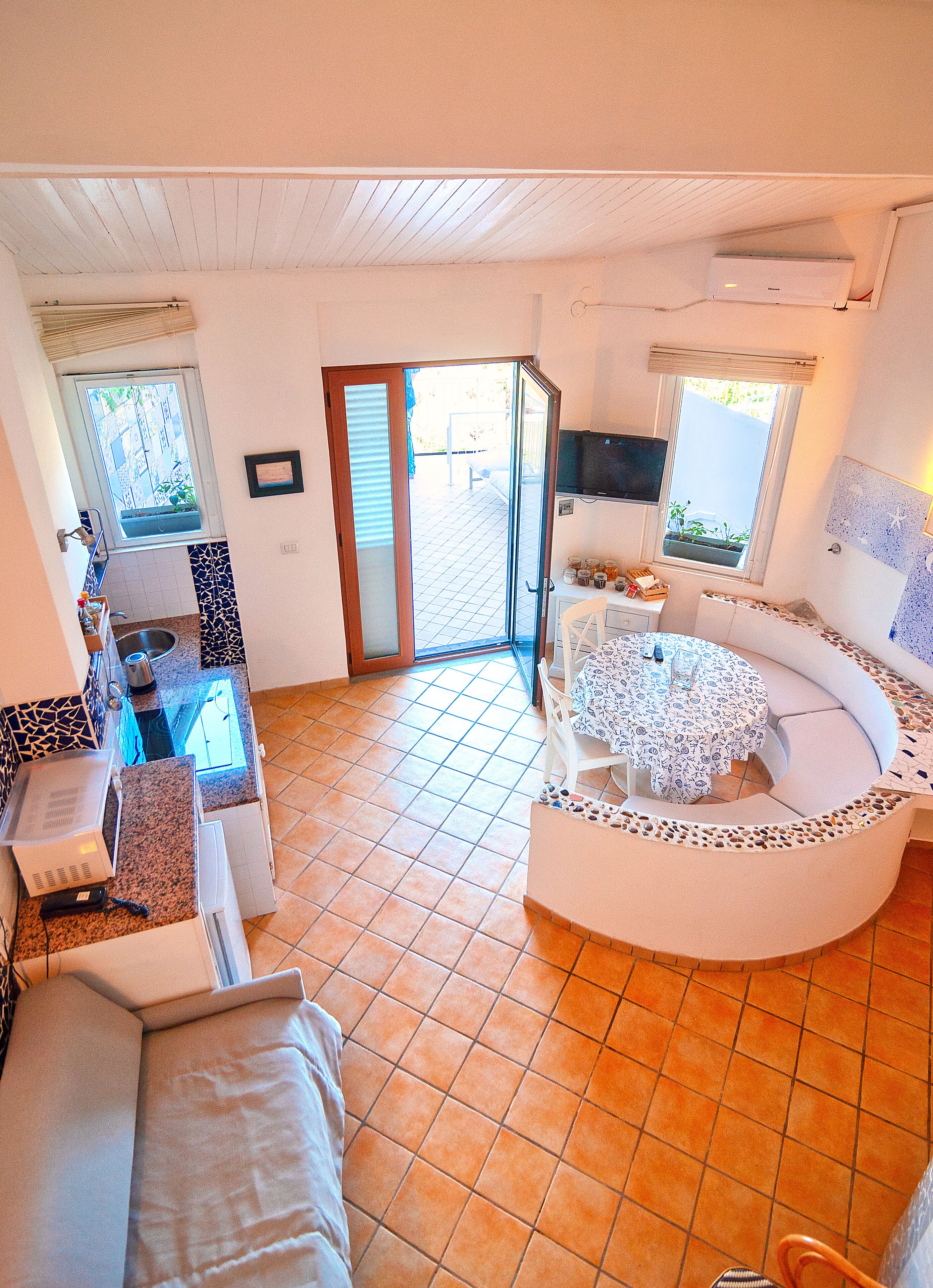 Frette Italian sheets, premium bedding, down duvets, in-room safe