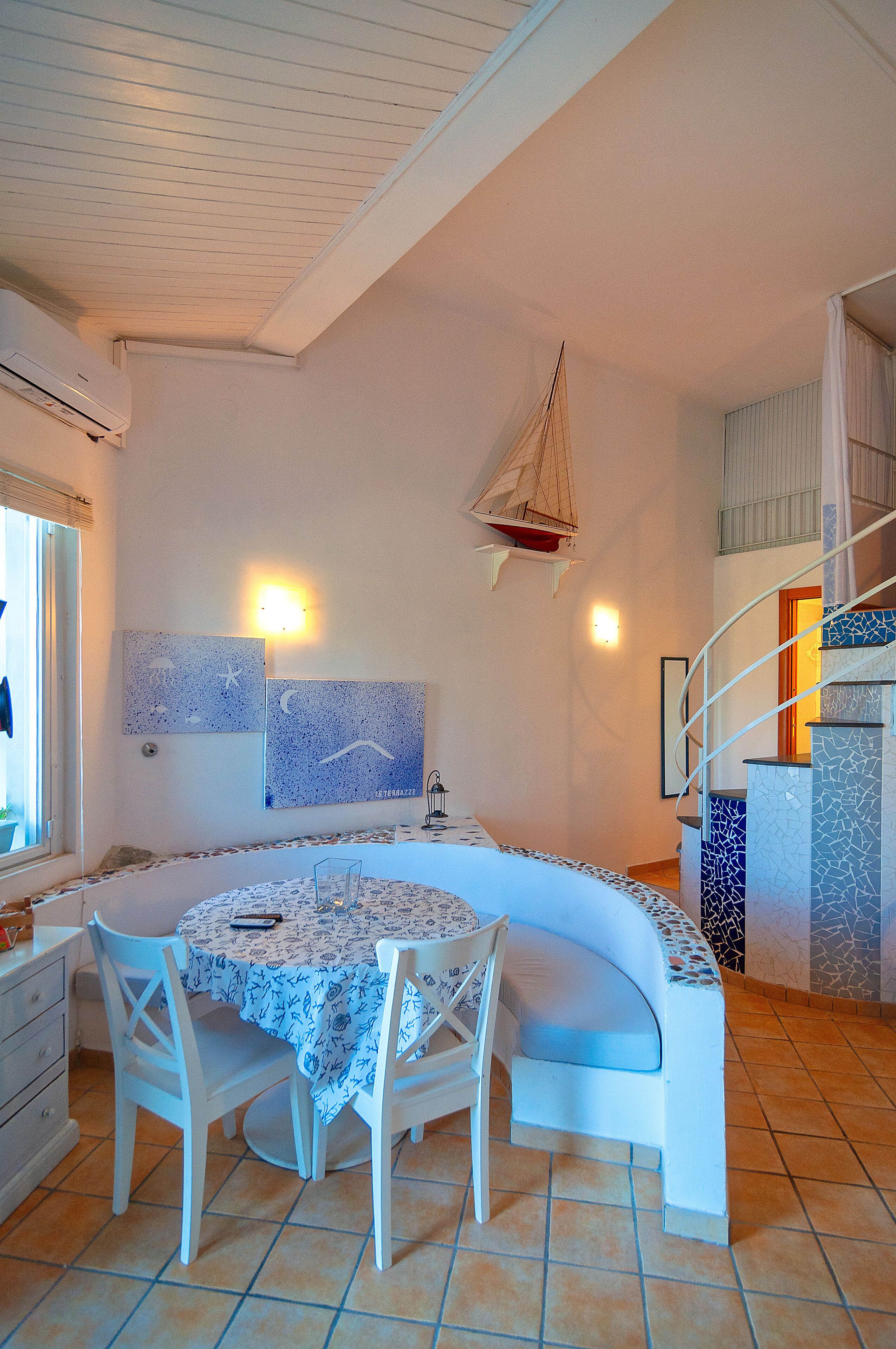 1 bedroom, frette italian sheets, premium bedding, down duvets