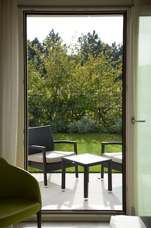 Superior Double Room, 1 King Bed, Non Smoking | Garden view