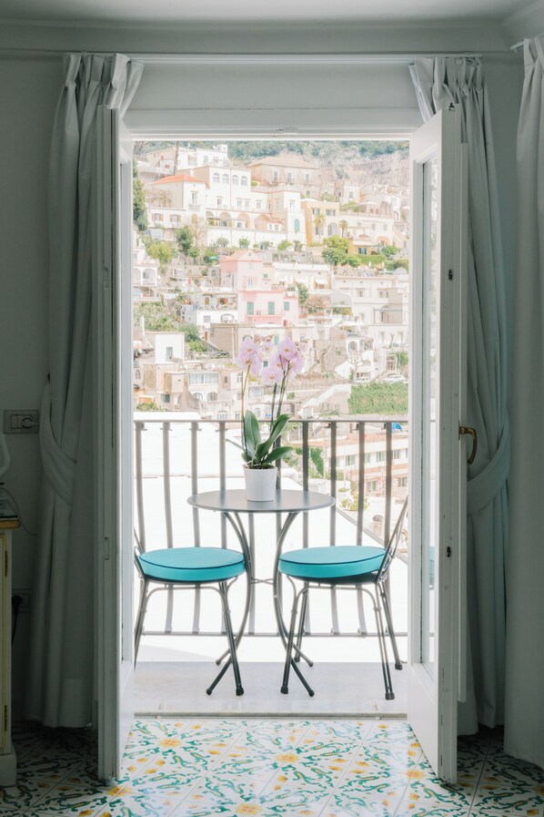 ملاءات إيطالية من  طراز فريتي وأغطية فراش متميزة