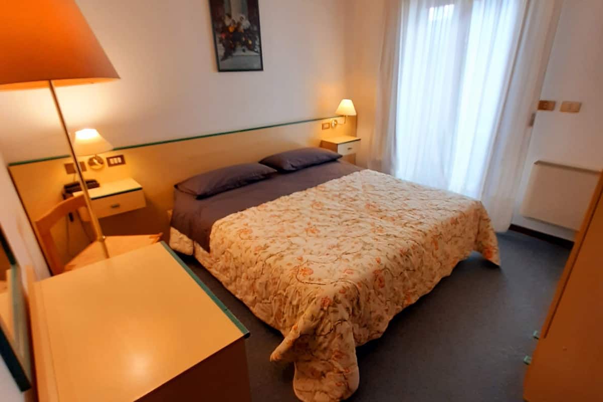 1 habitación, ropa de cama de alta calidad y edredón