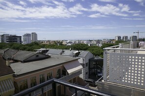 Chambre Triple | Vue depuis le balcon