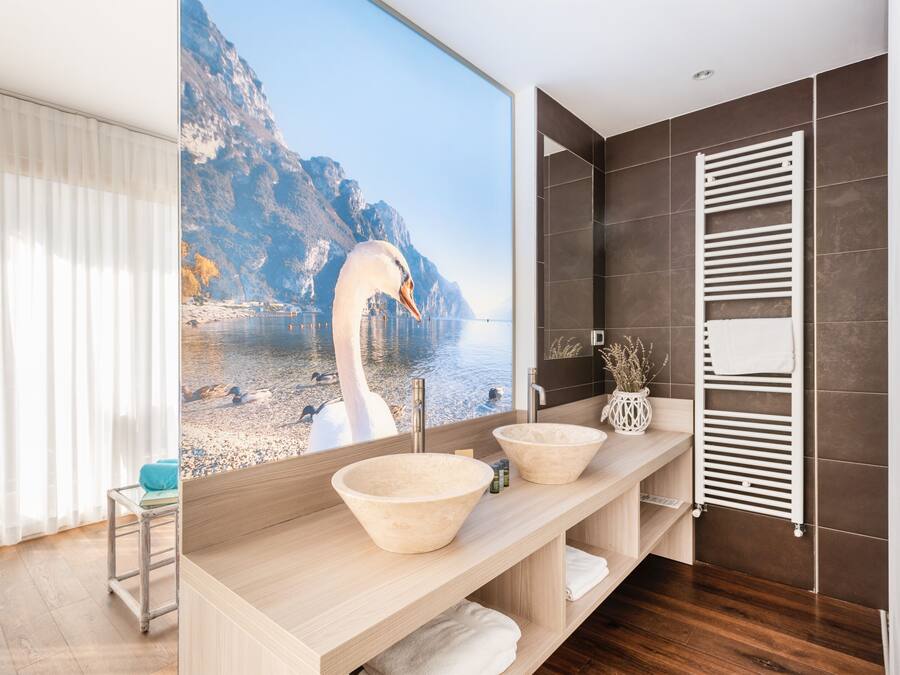 Quarto quádruplo luxo | Banheiro | Chuveiro, produtos de toalete grátis, secador de cabelo, bidê