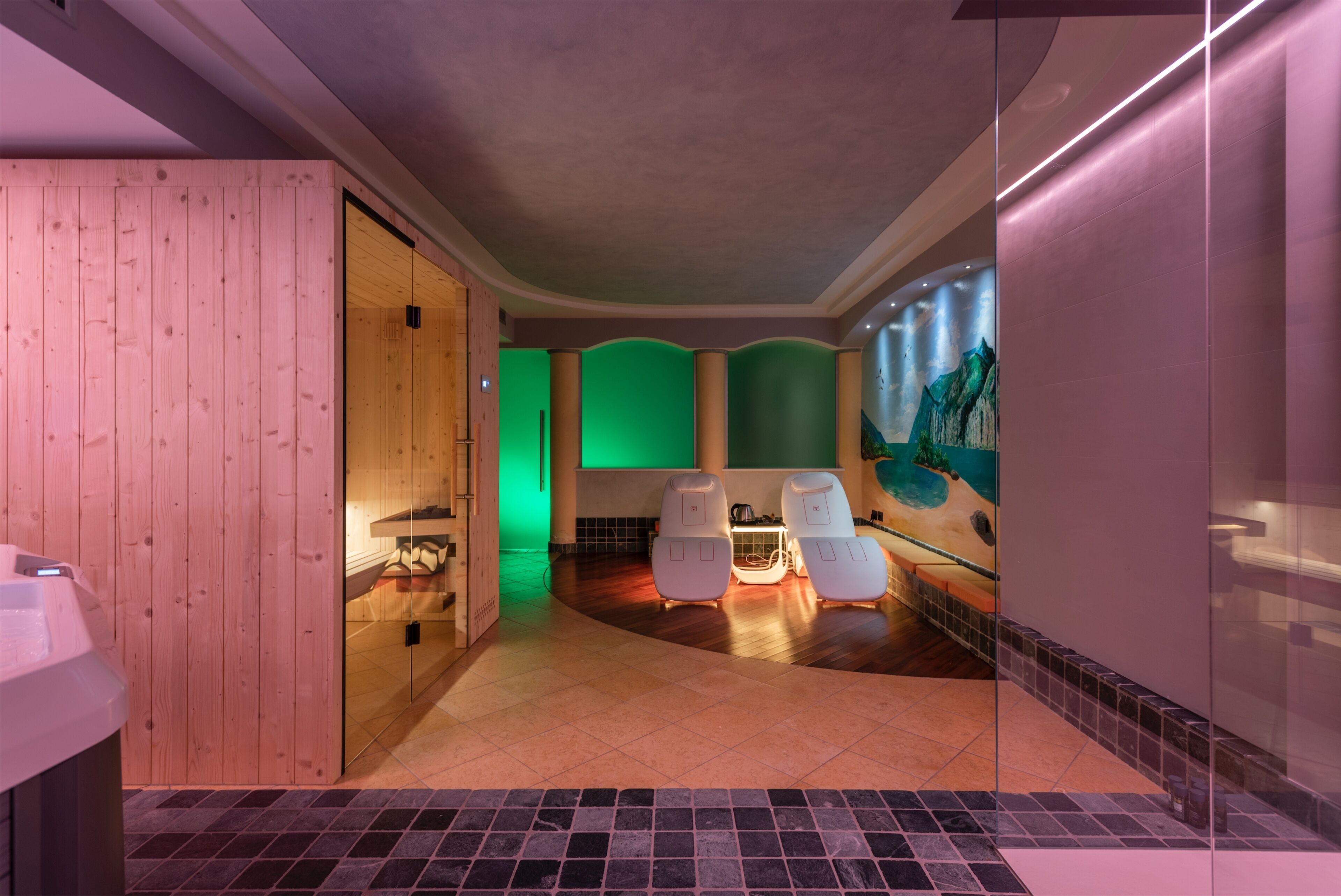 sauna, hot tub, steam room, deep-tissue massages, prenatal massages