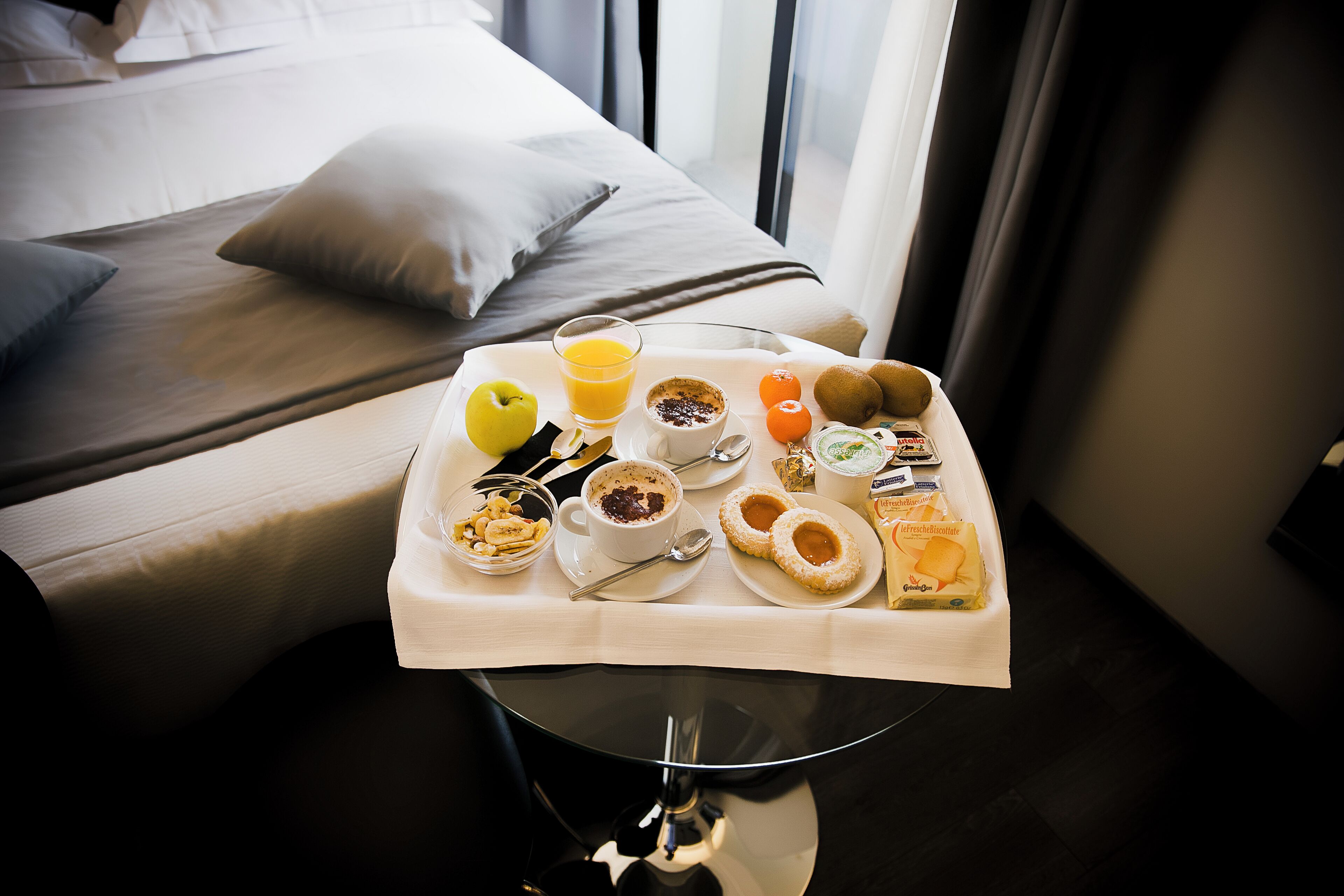 superior double or twin room | in-room dining