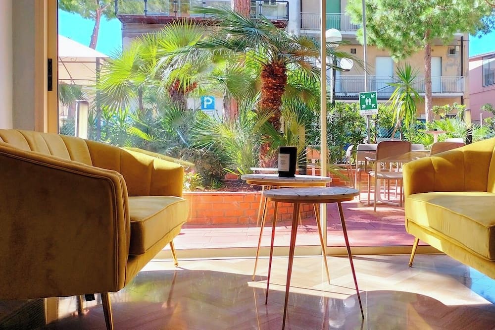 Aura Living Hotel