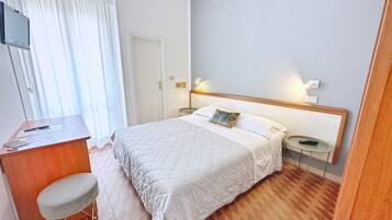 Dobbelt- eller tomannsrom – standard | Sengetøy av topp kvalitet, dundyner, safe på rommet og skrivebord