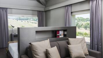 Suite monolocale Luxury | Minibar, una cassaforte in camera, una scrivania, insonorizzazione