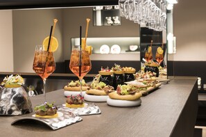 Poolside bar