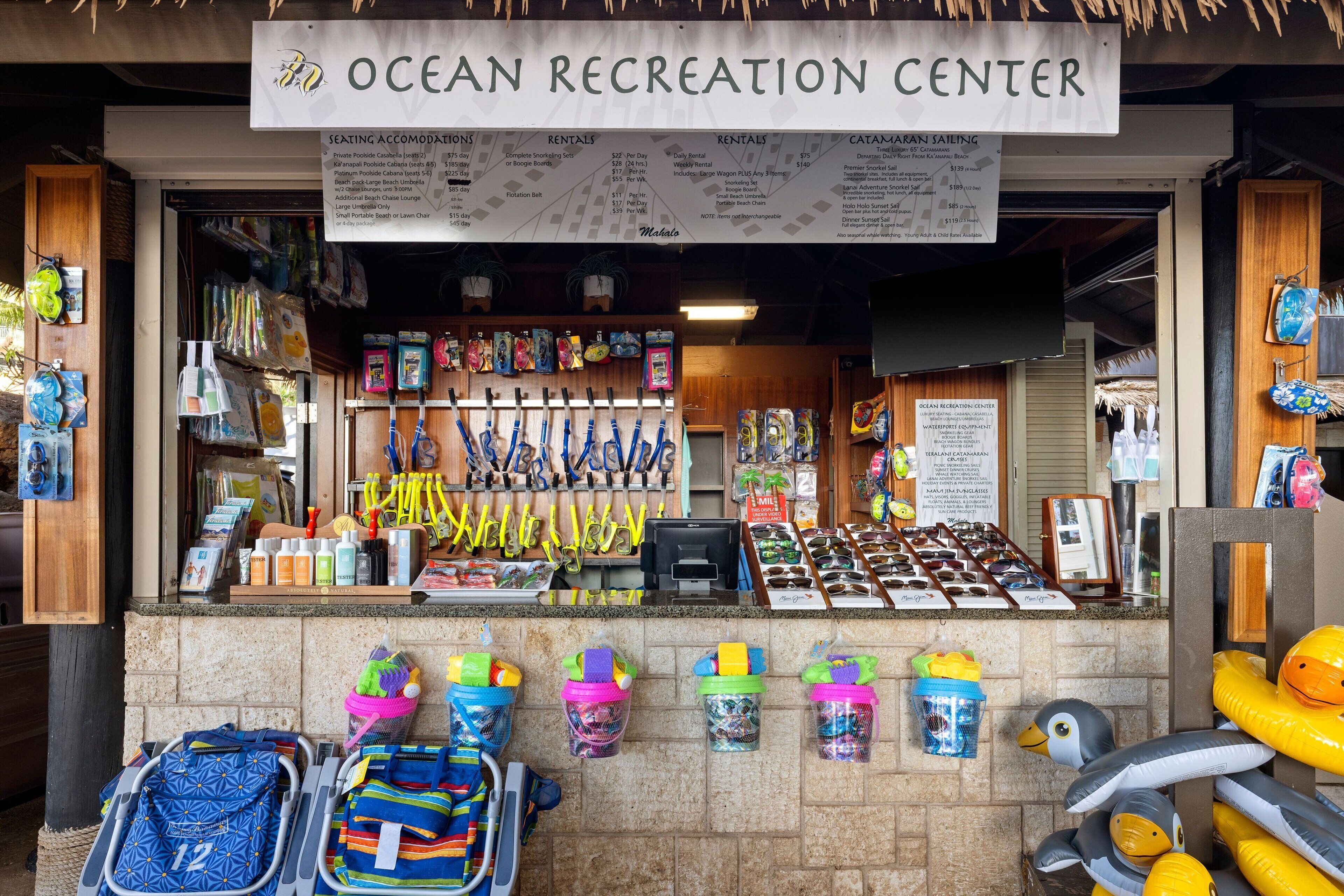 Centro ricreativo Ocean con posti a sedere, servizi di noleggio e assistenza nautica Catanaran.