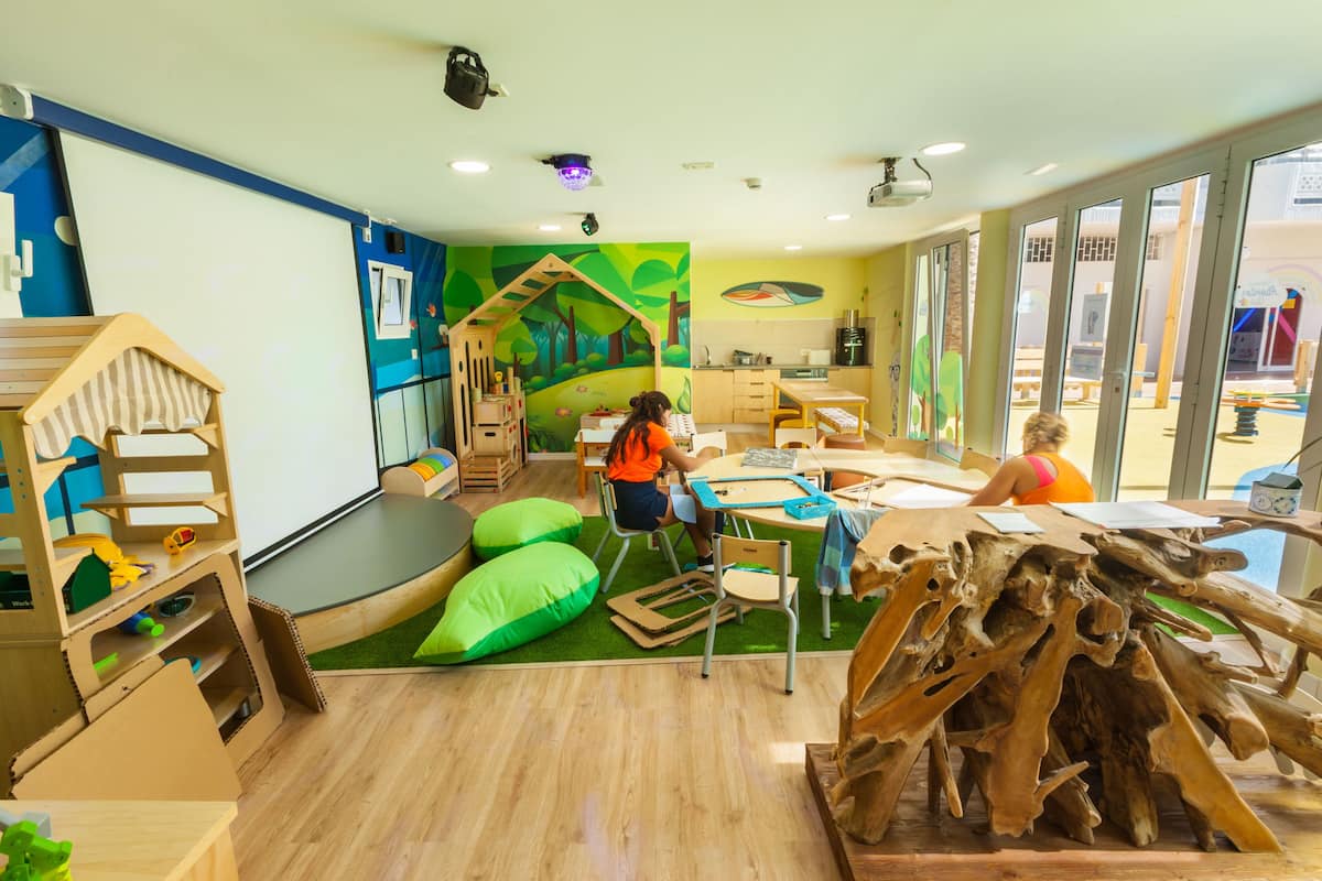 children’s play area – indoor