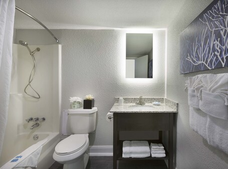 Compass Cove Resort - Image 43