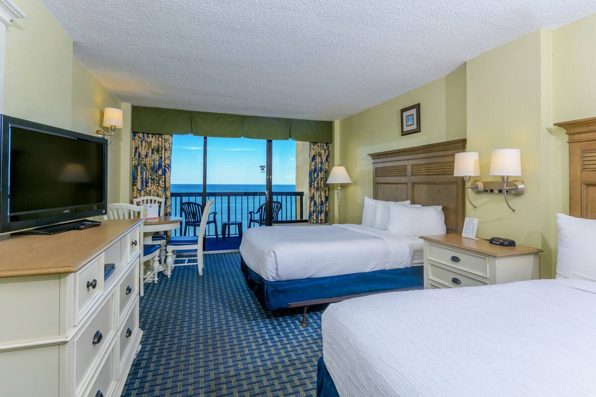 Schooner Oceanfront Standard Cabana Room | In-room safe, blackout drapes, iron/ironing board, cribs (free)